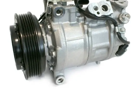 Mercedes-Benz CLA C117 X117 W117 Air conditioning (A/C) compressor (pump) A0038304460 926005DB1A 926005AB1A