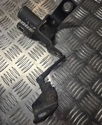 Front door hinge set