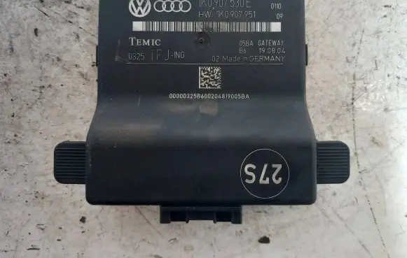 Volkswagen Golf V Gateway control module 1K0907530E 1K0907951