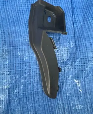 Renault Austral Wiper trim 668628257R