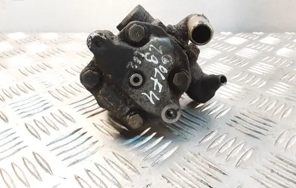 Volkswagen Golf IV Power steering pump