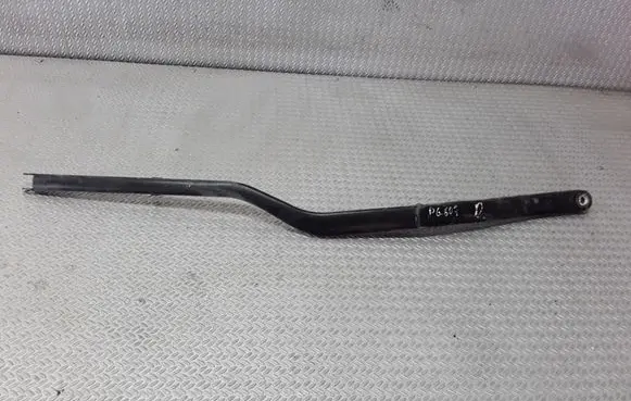 Peugeot 607 Front wiper blade arm