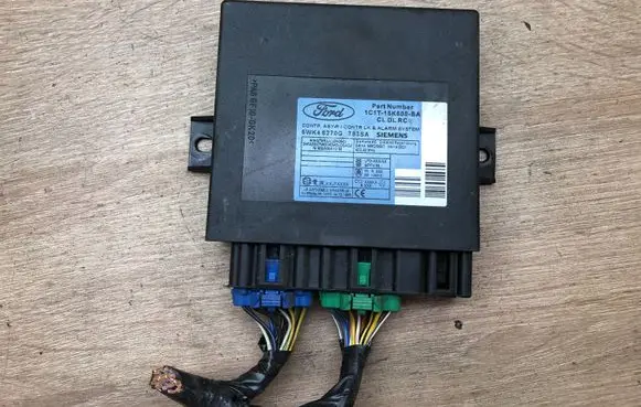 Ford Focus Comfort/convenience module 1C1T15K600BA 5WK48270G
