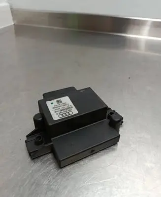 Audi A5 8T 8F Fuel injection pump control unit/module 4G0906093D 110521300089