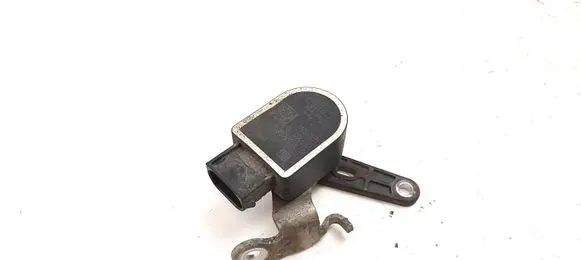 Headlight/headlamp level sensor