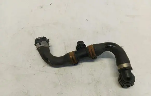 Mercedes-Benz Sprinter W907 W910 Engine coolant pipe/hose A9075011100