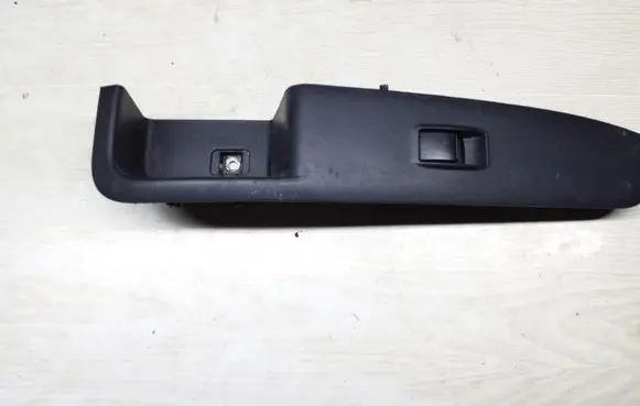 Peugeot 4007 Electric window control switch 8608A061