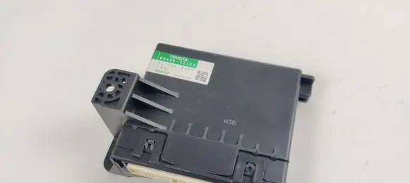 Toyota Prius+ (ZVW40) Air conditioner control unit module 8865047124 2774002781