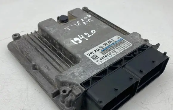 Volkswagen Tiguan Allspace Engine control unit/module 06L907309B 0261S12720