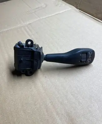 BMW 5 E39 Wiper control stalk 8363664 01204000