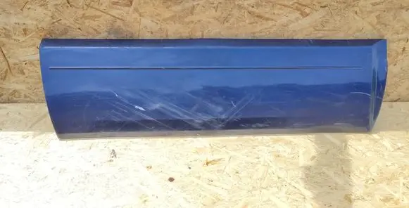 Mitsubishi Pajero Front door trim (molding) 5727A074