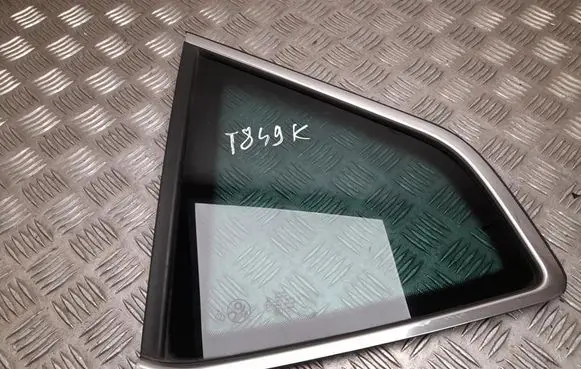 Seat Ateca Rear side window 575845041