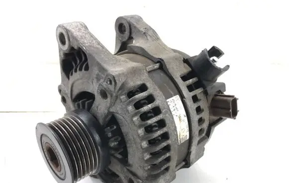 Ford Kuga I Generator/alternator 