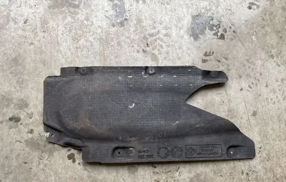 BMW 6 G32 Gran Turismo Heat shield in engine bay 7340174