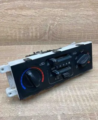 Peugeot 405 Climate control unit 