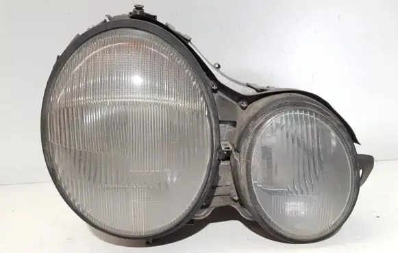 Mercedes-Benz E W210 Headlight/headlamp