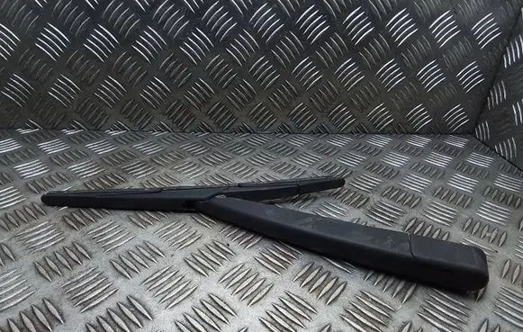 Nissan Qashqai+2 Rear wiper blade arm 28781JD00A