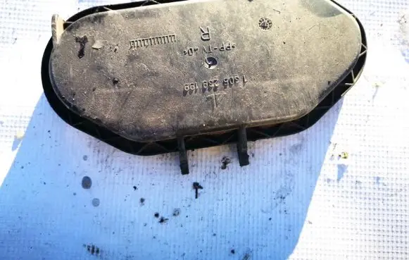 Seat Alhambra (Mk1) Headlight/headlamp dust cover 1305239199