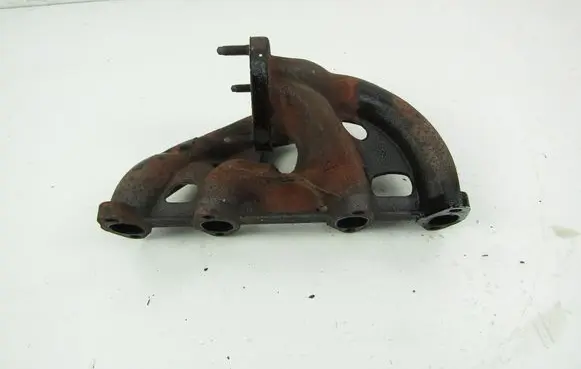 Volkswagen PASSAT B5.5 Exhaust manifold 06B253033N