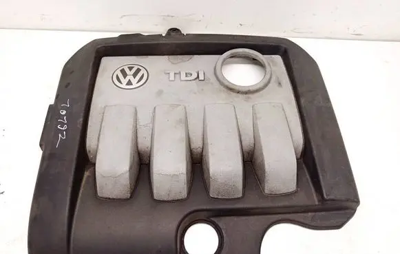 Volkswagen PASSAT B6 Engine cover (trim) 03g103925an 03g103925