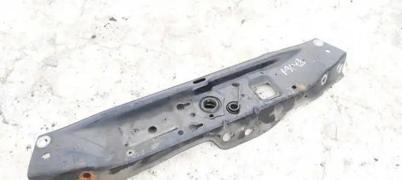 Opel Zafira B Radiator support slam panel
