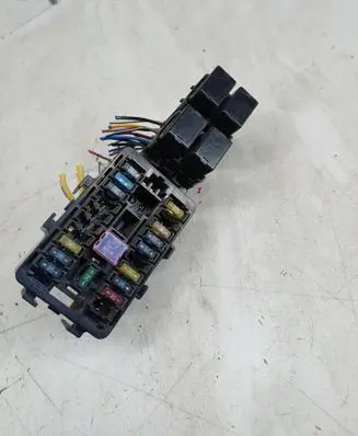 Suzuki Grand Vitara I Fuse module