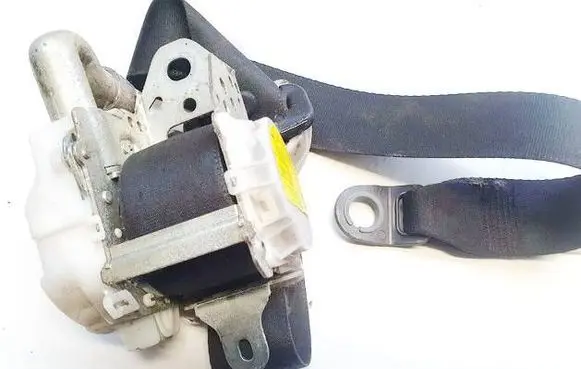 Toyota Avensis T270 Front seatbelt 7p2510p
