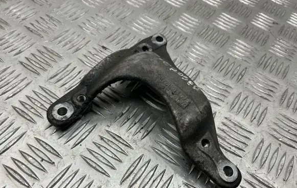 Citroen C-Crosser A/C compressor mount bracket CAB116A079