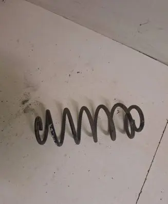 Toyota Prius (XW30) Rear coil spring