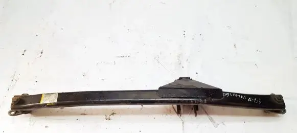 Volvo S60 Engine mount bracket