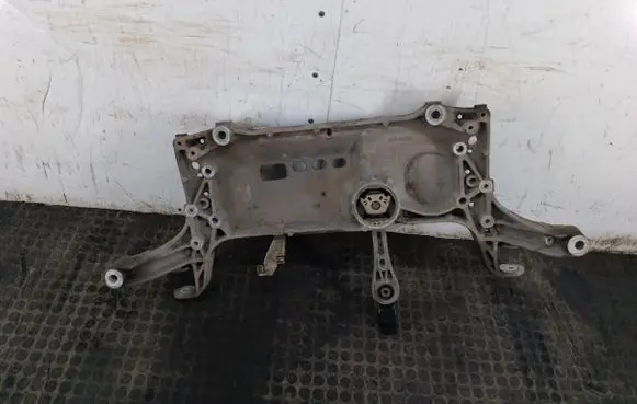 Volkswagen PASSAT B7 Front subframe 3C0199369H