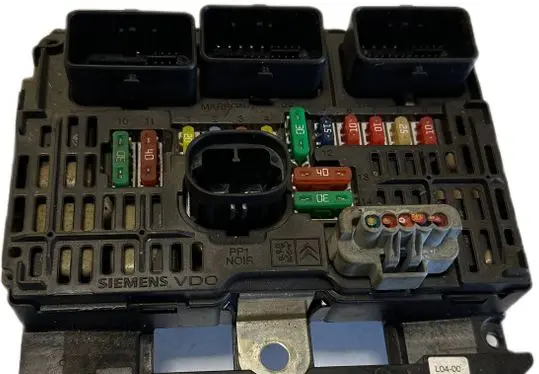 Peugeot 607 BSM Control unit BSML0400 S118983004Q
