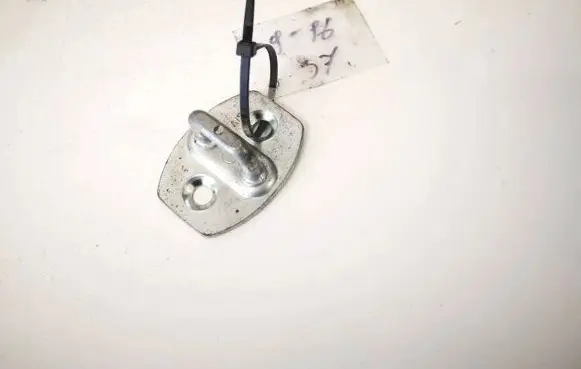 Toyota Corolla Verso AR10 Front door lock loop/hook striker 