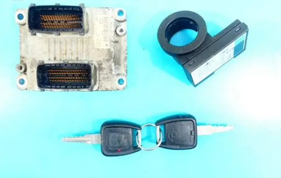 Opel Astra G Engine control unit/module ECU 0261206073 IMPRK991222