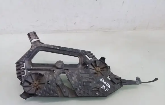 Headlight/headlamp mounting bracket
