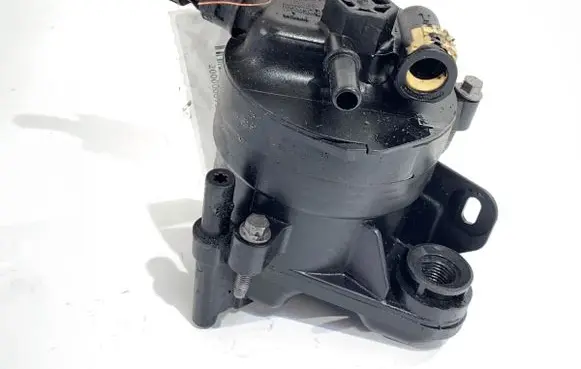 Citroen Berlingo Fuel filter housing 9676133480