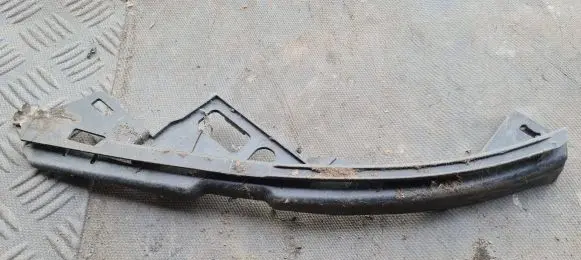 Headlight/headlamp mounting bracket