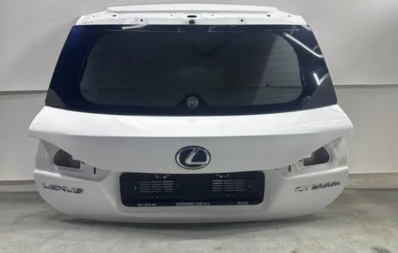 Lexus CT 200H Tailgate/trunk/boot lid