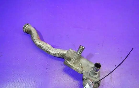 Opel Vectra C Thermostat/thermostat housing