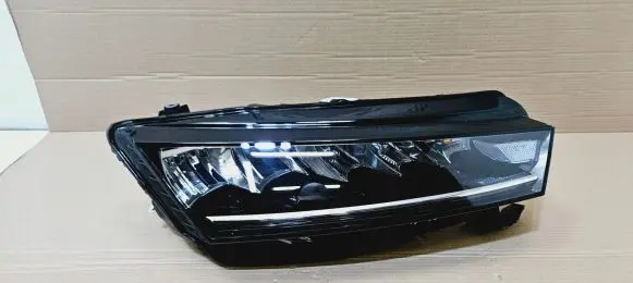 Skoda Octavia Mk4 Headlight/headlamp 5E4941016