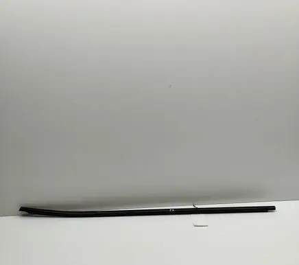 Skoda Enyaq iV Front door glass trim molding 5LA837476C