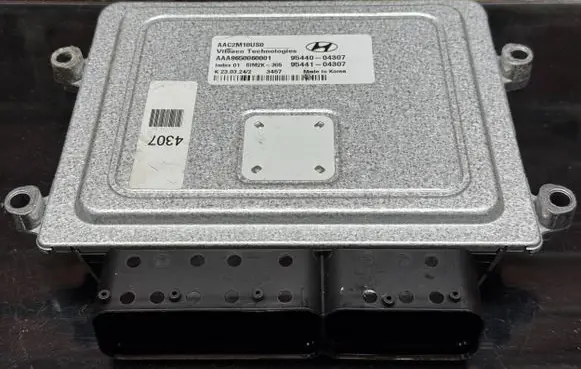 Hyundai i10 Engine control unit/module AAC2M10US0 9544004307 9544104307