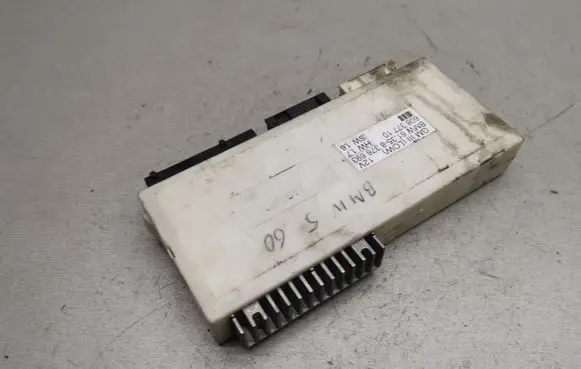 BMW 5 E39 Comfort/convenience module 8376693 61358376693