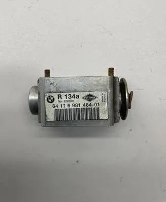 BMW 3 E90 E91 Air conditioning (A/C) expansion valve 6981484-01 6981484-016411
