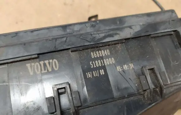 Volvo V50 Fuse module 518818000 3M5T14A142AB 8688039