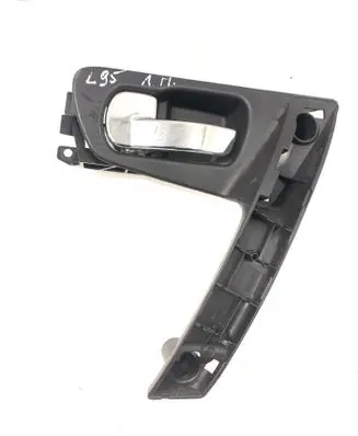Nissan Qashqai+2 Front door interior handle