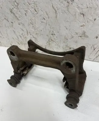 Volkswagen Transporter - Caravelle T5 Brake caliper pad carrier rear 32329136