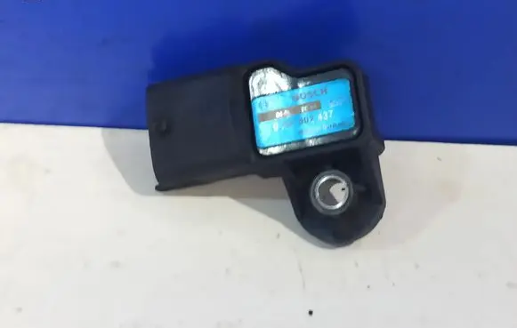 Saab 9-5 Air pressure sensor 0281002437