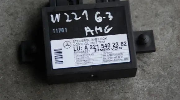 Mercedes-Benz S W221 Tire pressure control unit A2215402362