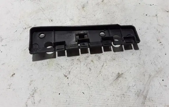 Volvo S60 Fender mounting bracket 31448916